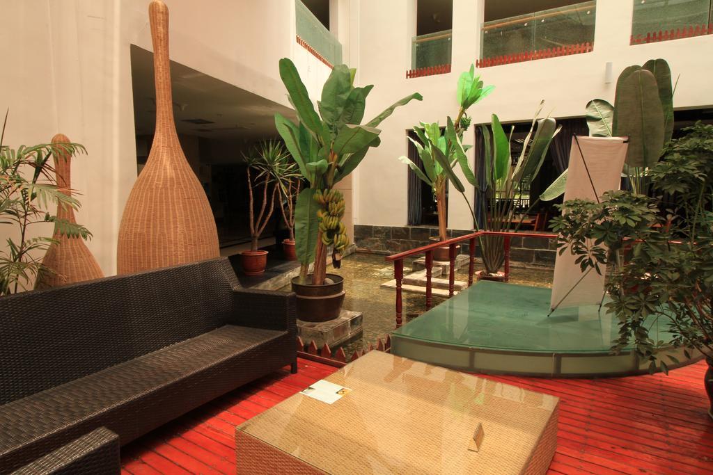 Jardin Secret Hotel Лхаса Екстериор снимка